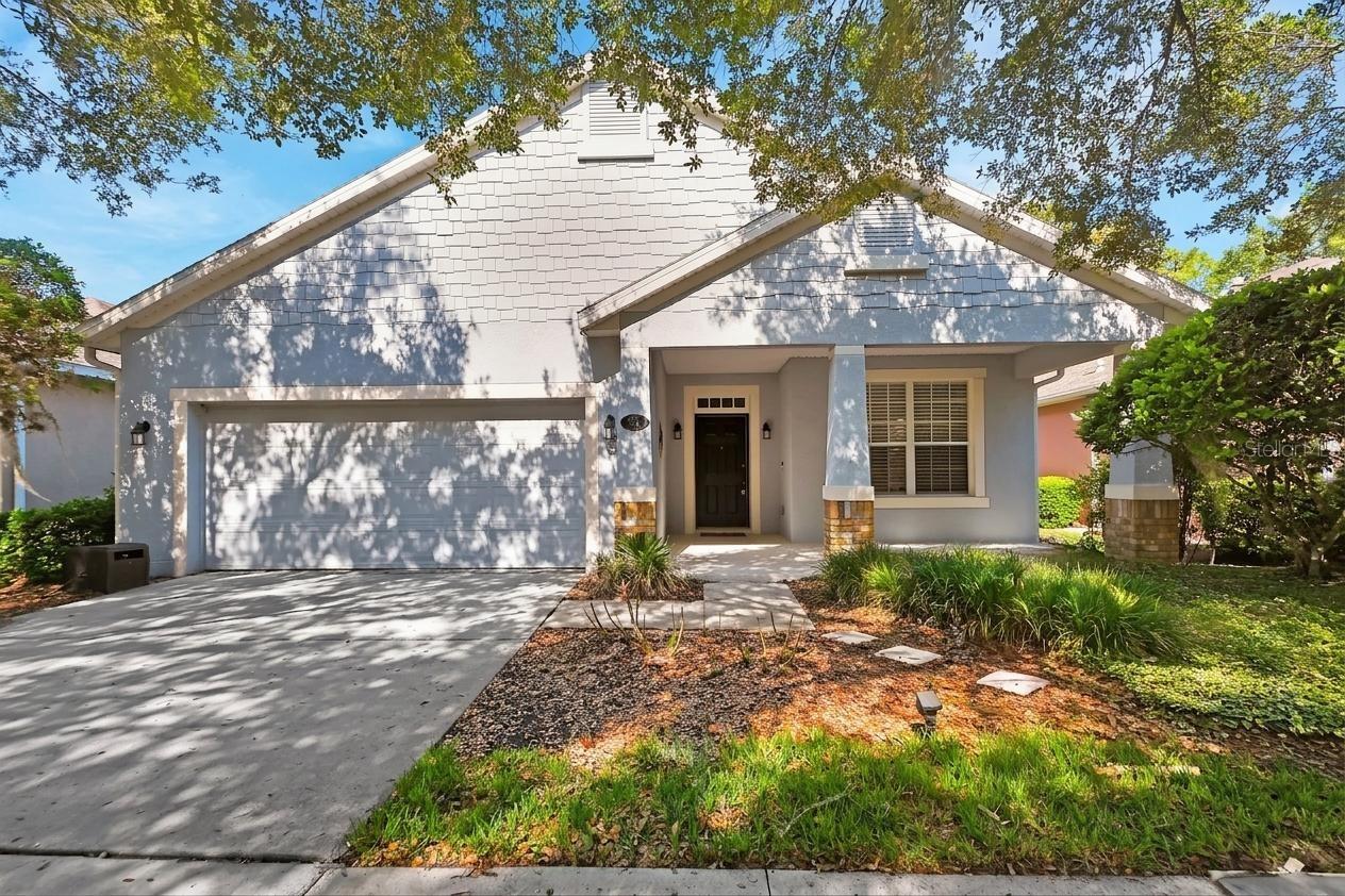 Single Family Residence in DELAND, FL - Daniel Dourado