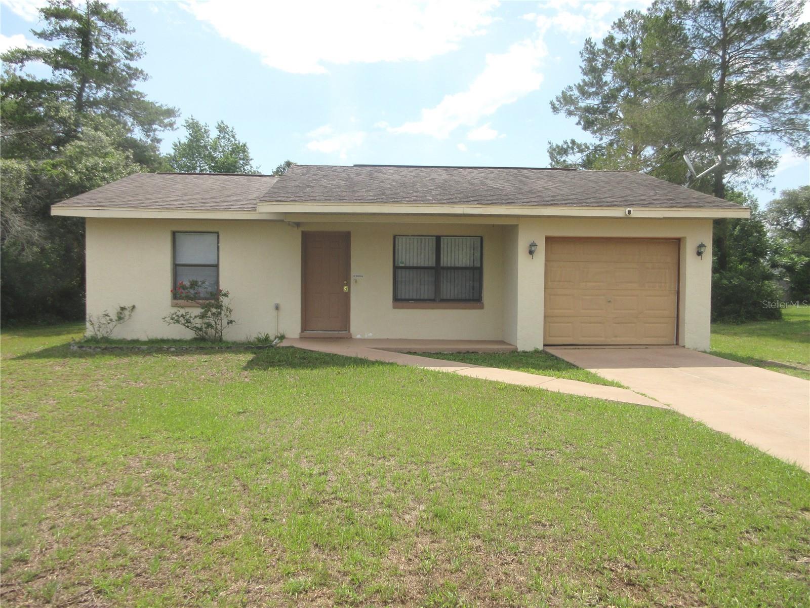 Single Family Residence in OCALA, FL - Daniel Dourado