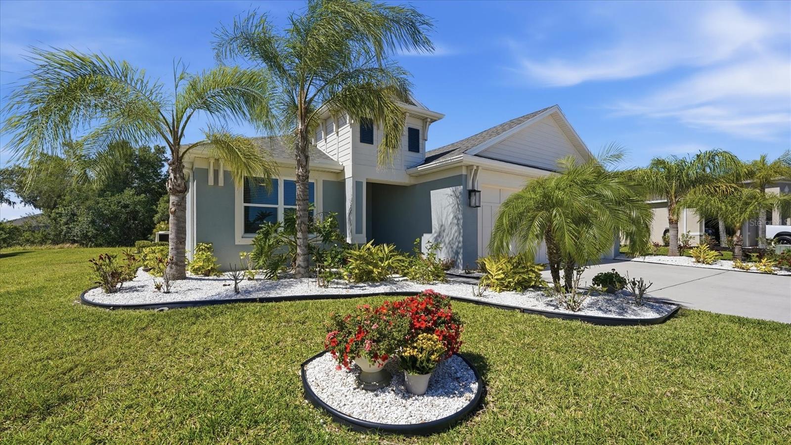 Single Family Residence in PARRISH, FL - Daniel Dourado
