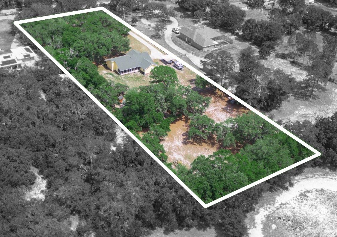 Single Family Residence em WINTER HAVEN, FL - Daniel Dourado