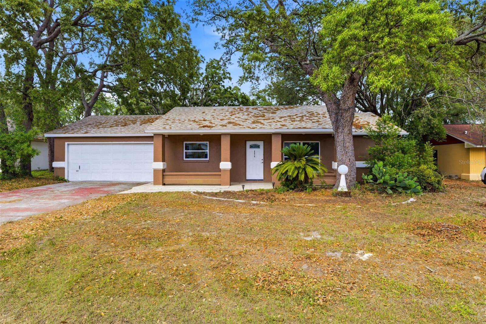Single Family Residence em SPRING HILL, FL - Daniel Dourado
