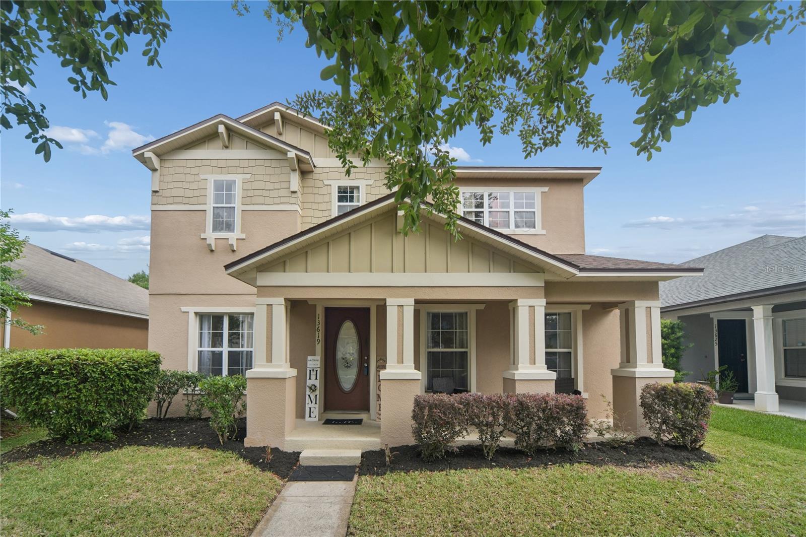 Single Family Residence in ORLANDO, FL - Daniel Dourado