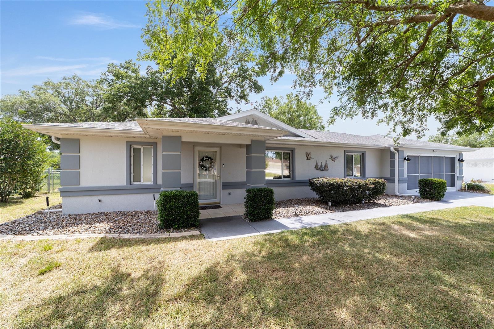 Single Family Residence in OCALA, FL - Daniel Dourado