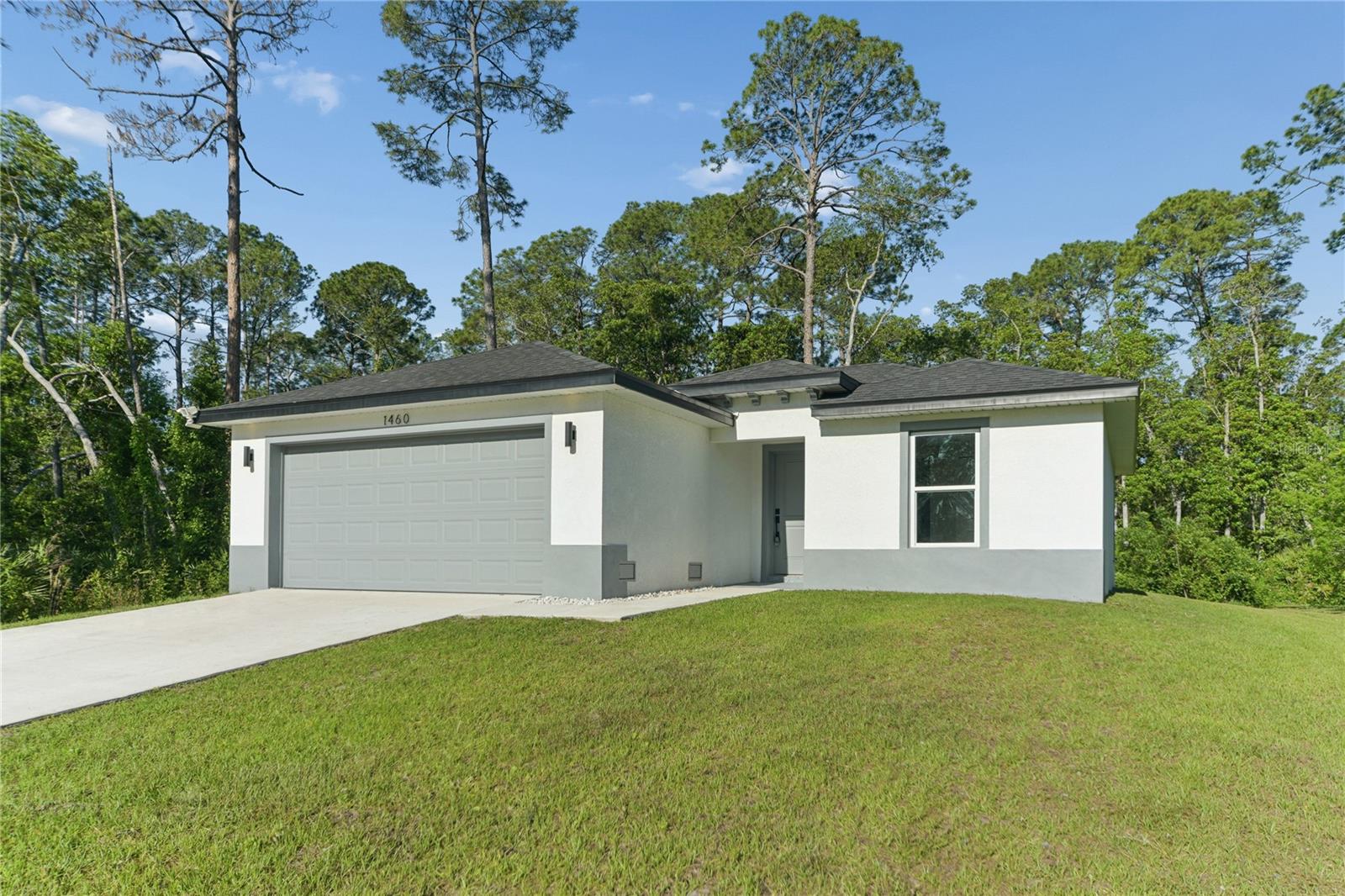 Single Family Residence in DELAND, FL - Daniel Dourado