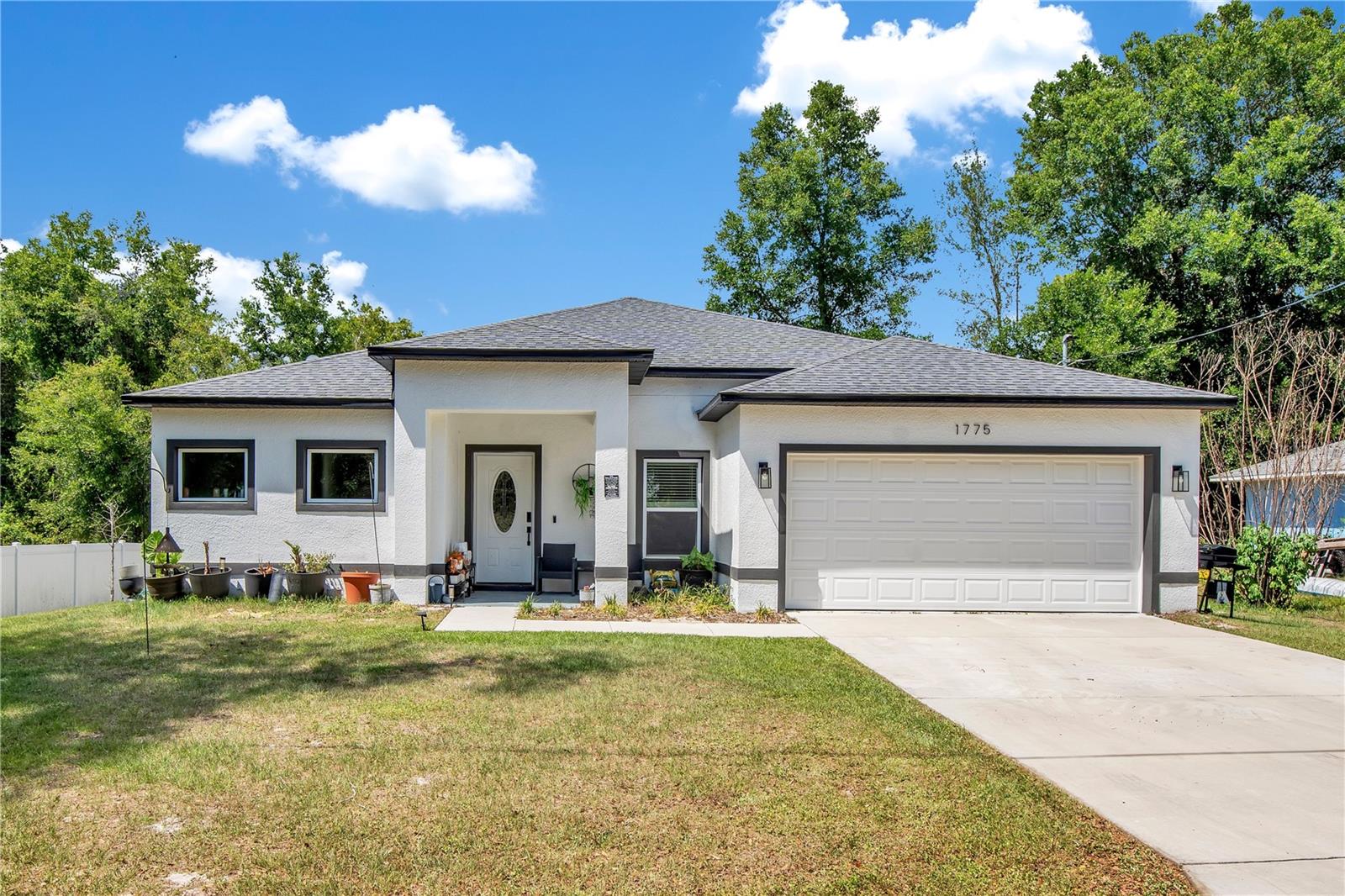 Single Family Residence em ORANGE CITY, FL - Daniel Dourado