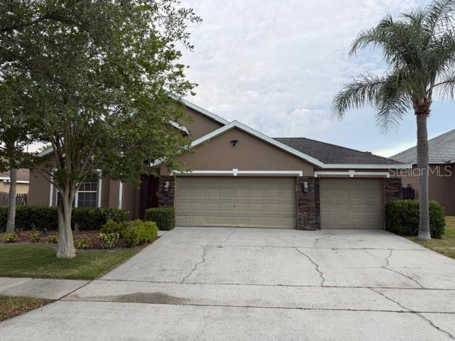 Single Family Residence in ORLANDO, FL - Daniel Dourado