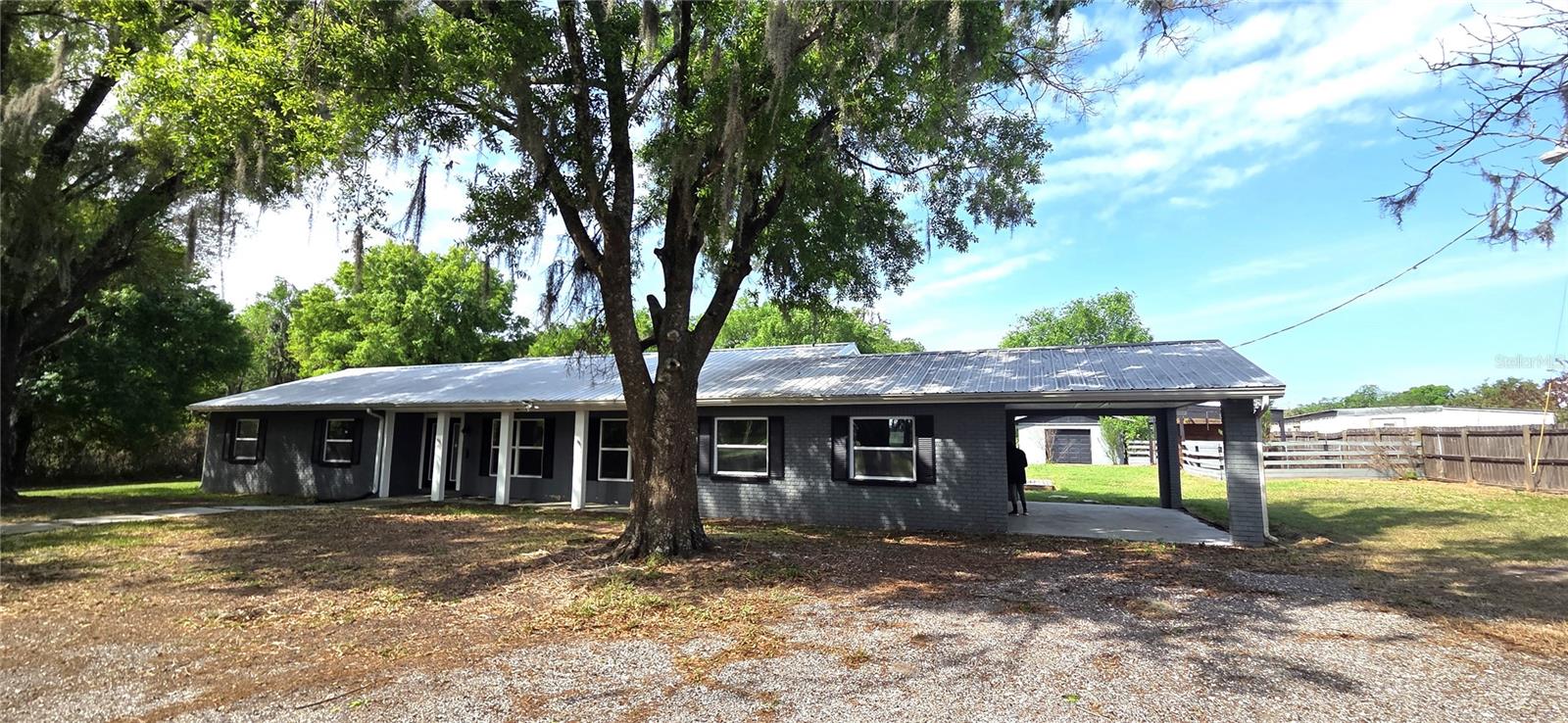 Single Family Residence em PLANT CITY, FL - Daniel Dourado