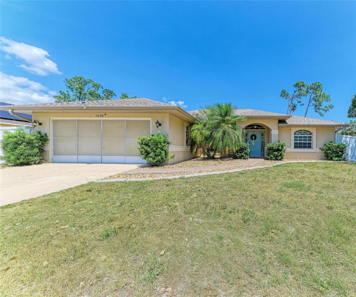 Single Family Residence em PORT CHARLOTTE, FL - Daniel Dourado