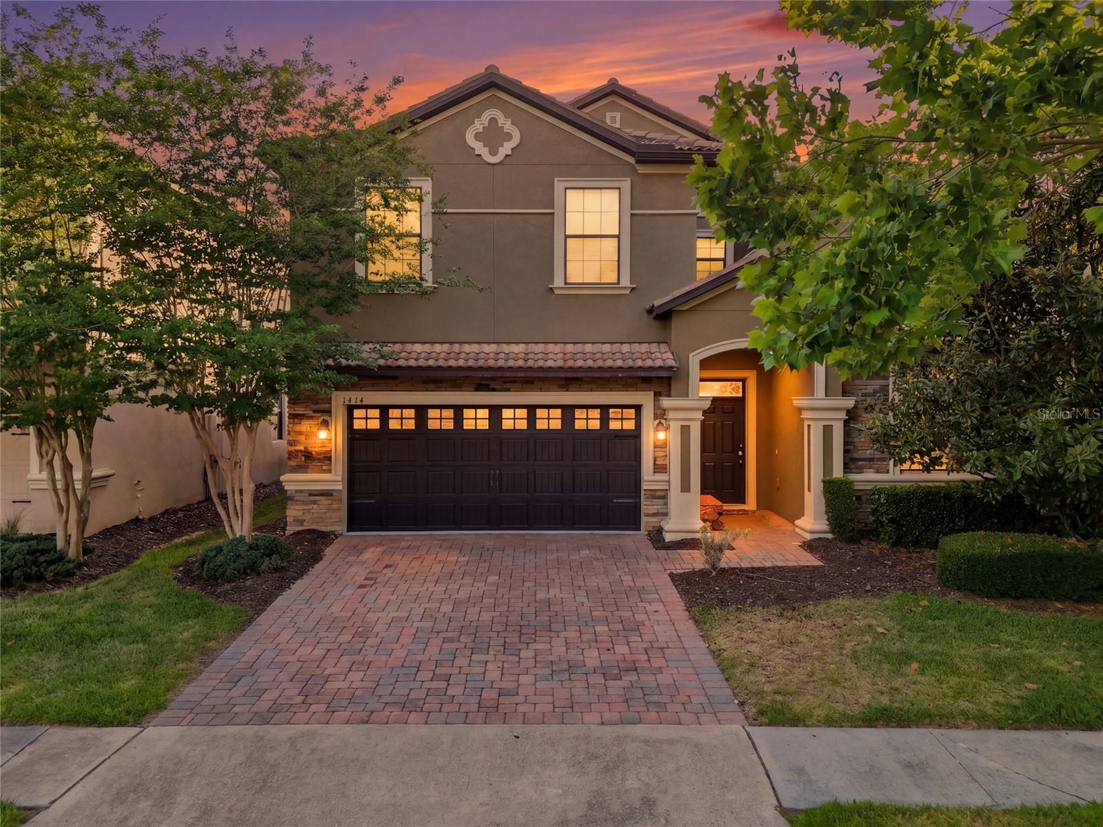 Single Family Residence in DAVENPORT, FL - Daniel Dourado