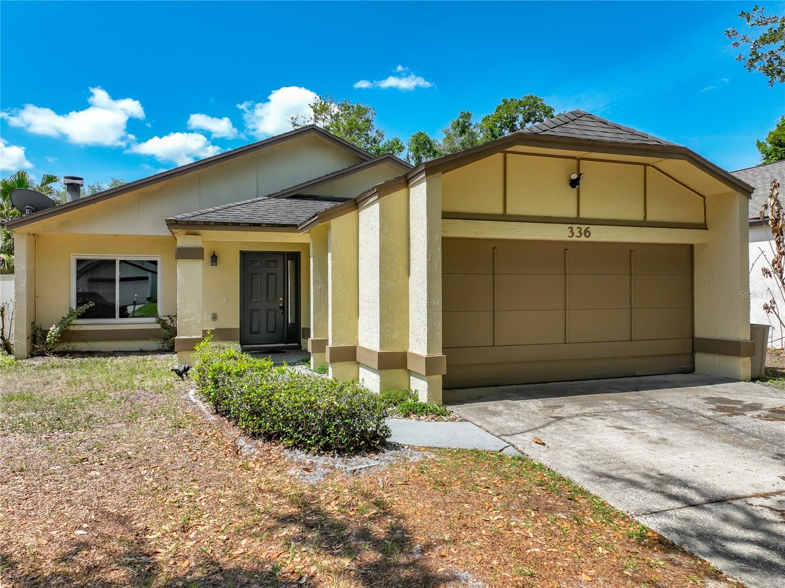 Single Family Residence in ORLANDO, FL - Daniel Dourado