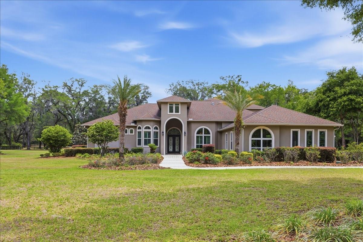 Single Family Residence in ALACHUA, FL - Daniel Dourado