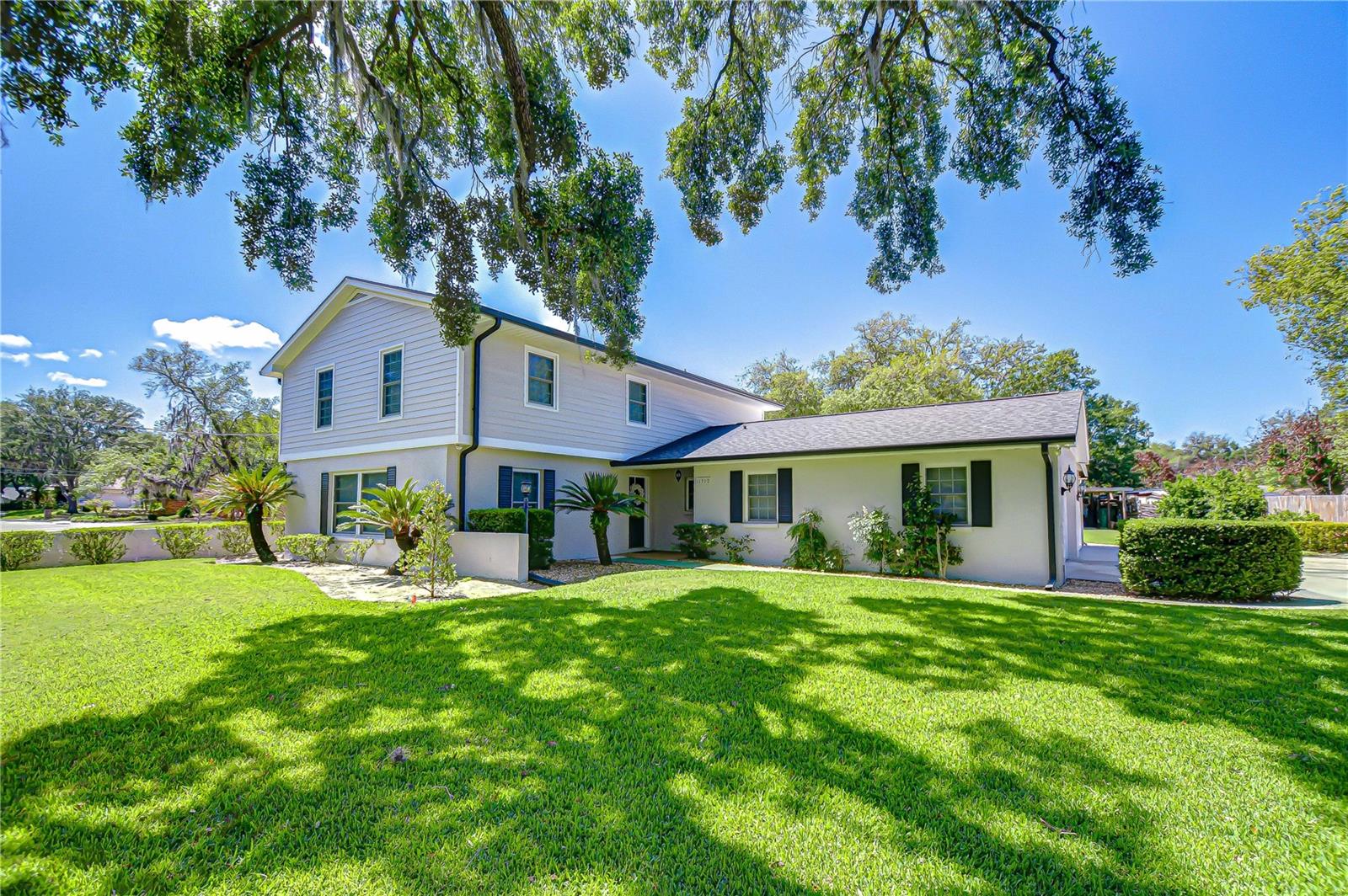 Single Family Residence in TAMPA, FL - Daniel Dourado