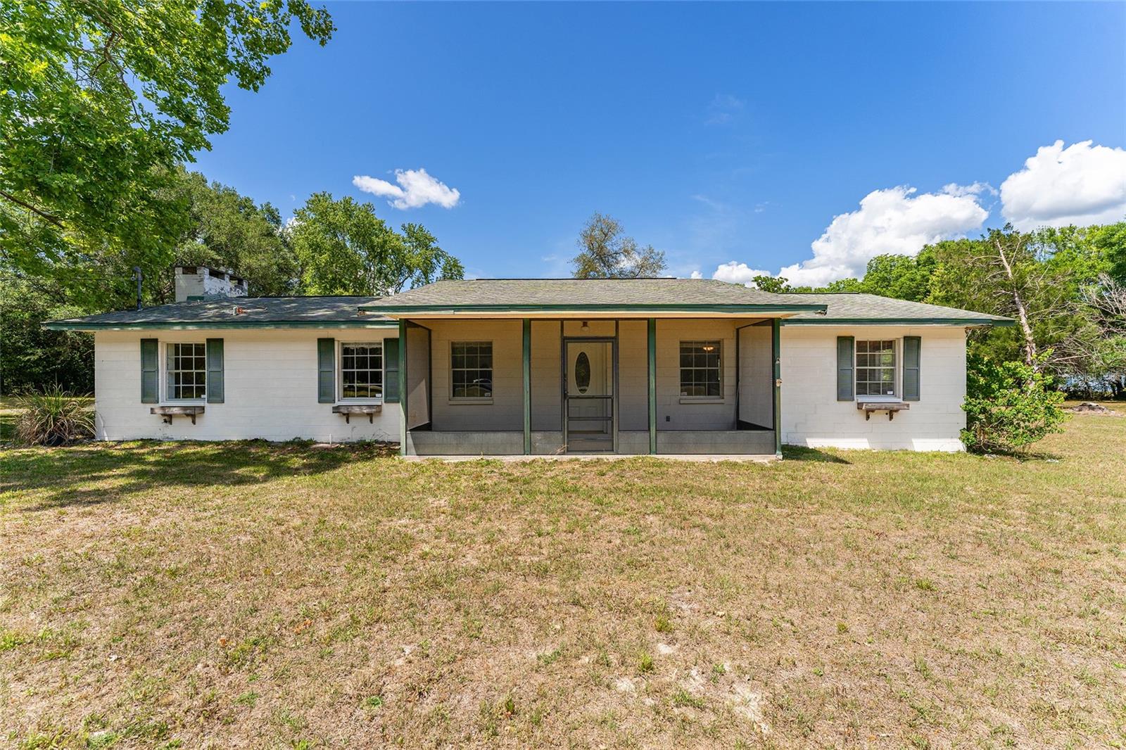 Single Family Residence in HIGH SPRINGS, FL - Daniel Dourado