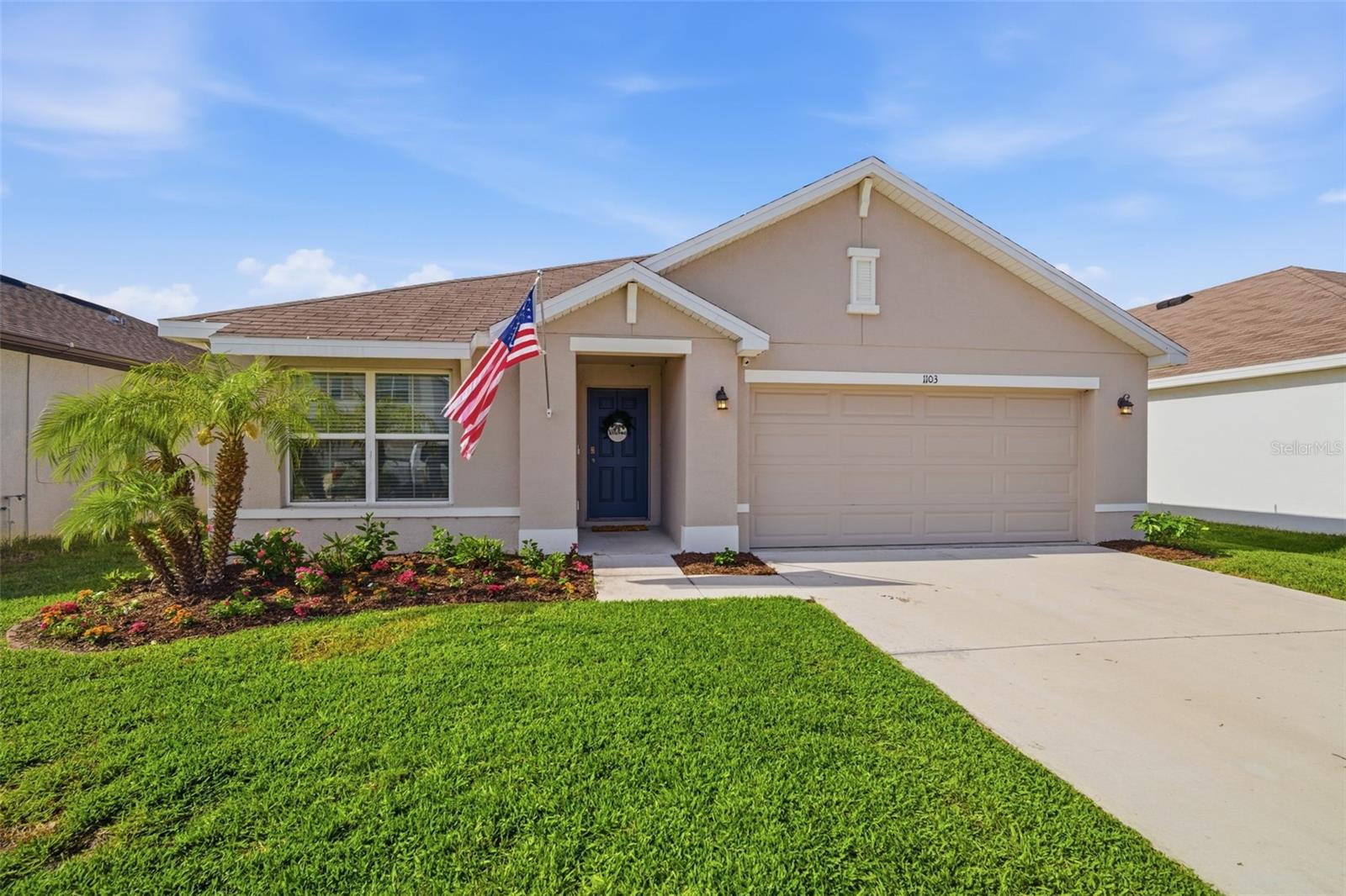 Single Family Residence in RUSKIN, FL - Daniel Dourado