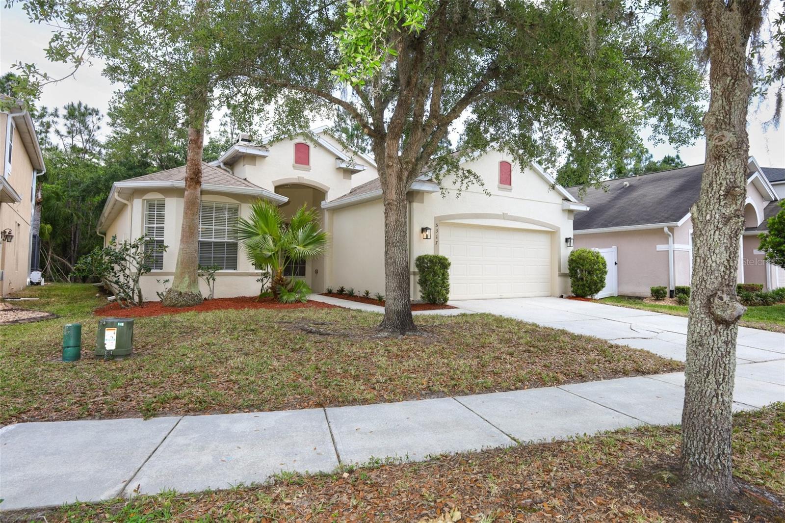 Single Family Residence in ORLANDO, FL - Daniel Dourado