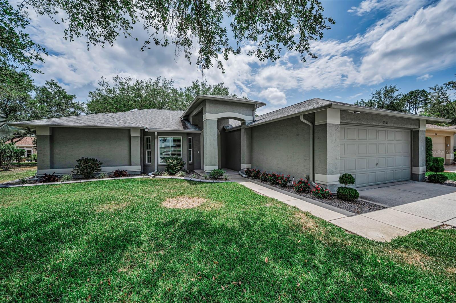 Single Family Residence in TRINITY, FL - Daniel Dourado
