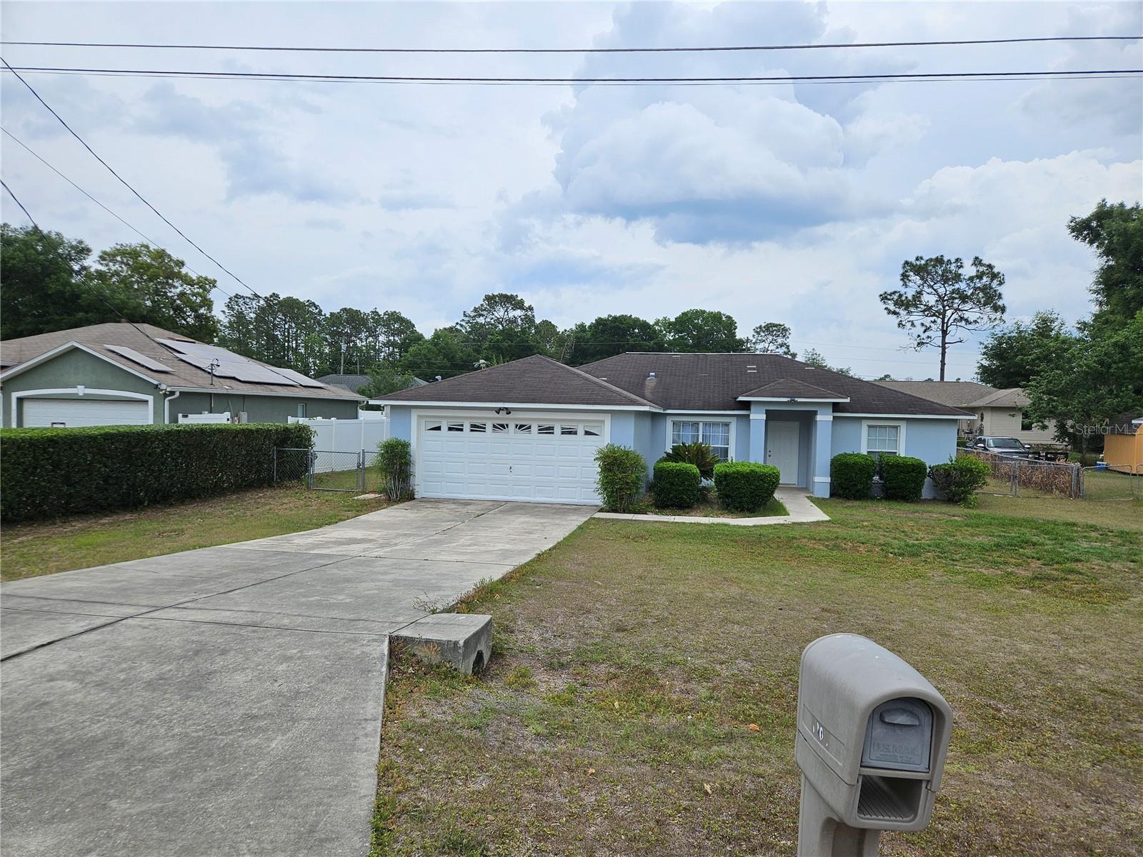 Single Family Residence in OCALA, FL - Daniel Dourado