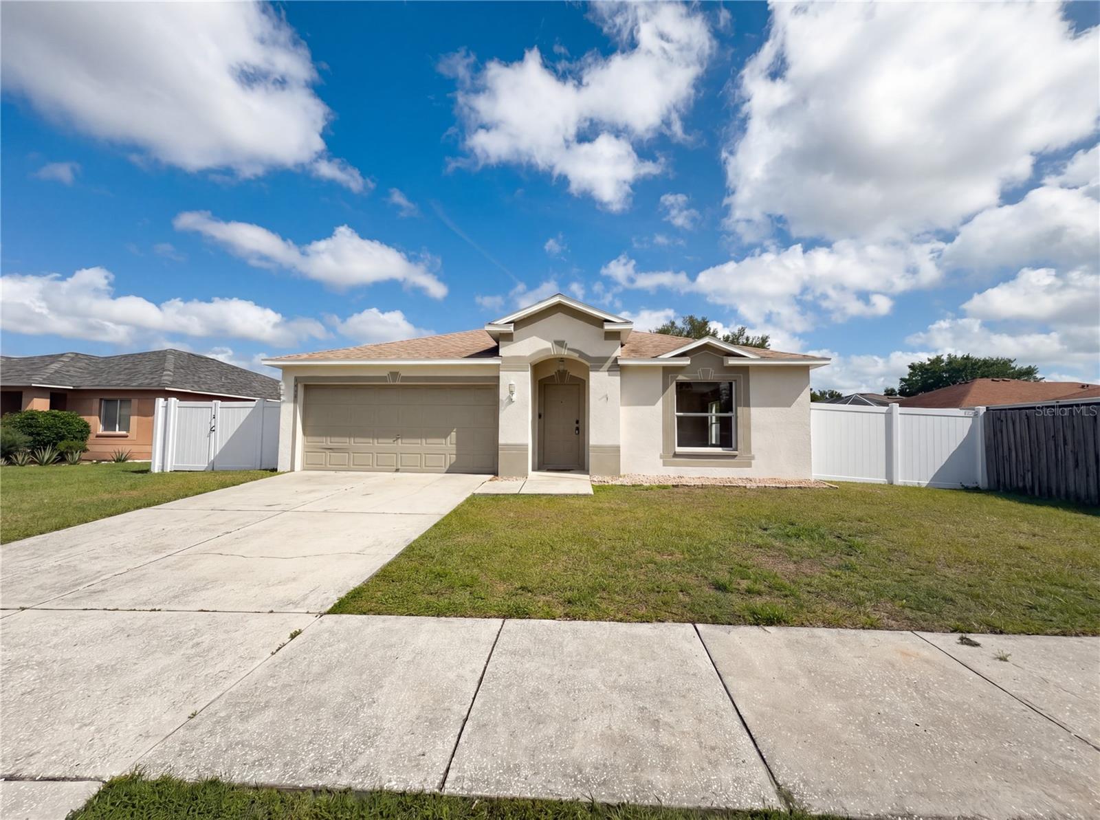 Single Family Residence em PLANT CITY, FL - Daniel Dourado