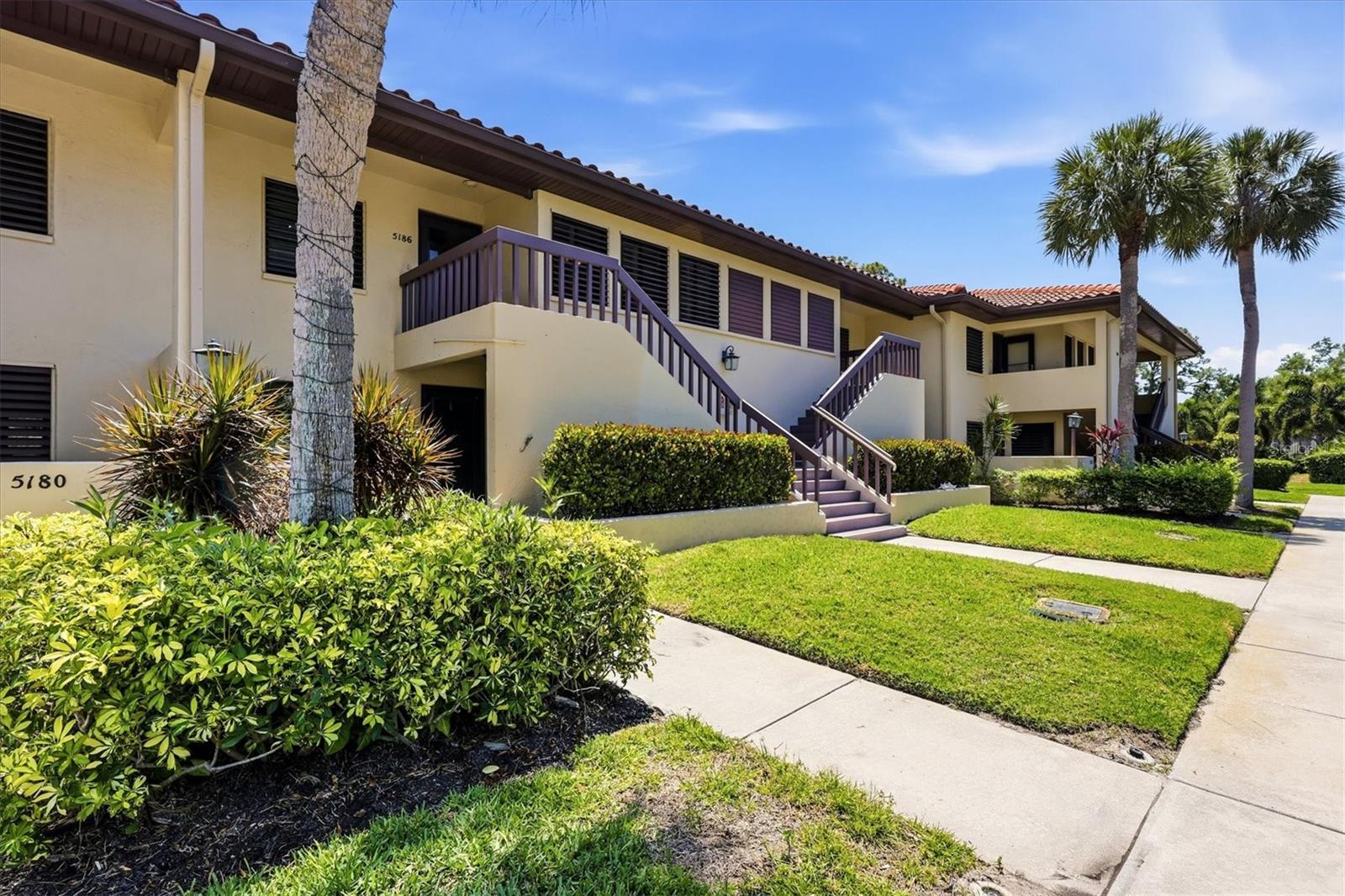 Condominium in SARASOTA, FL - Daniel Dourado