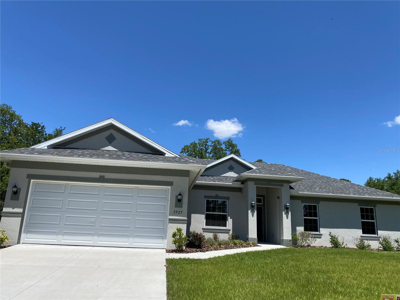 Single Family Residence in NORTH PORT, FL - Daniel Dourado
