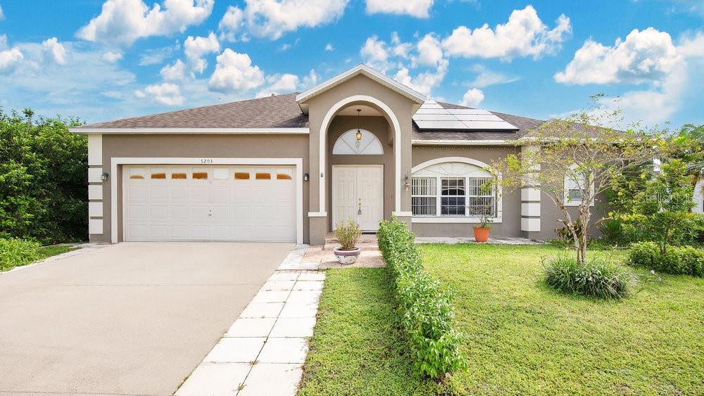 Single Family Residence in KISSIMMEE, FL - Daniel Dourado