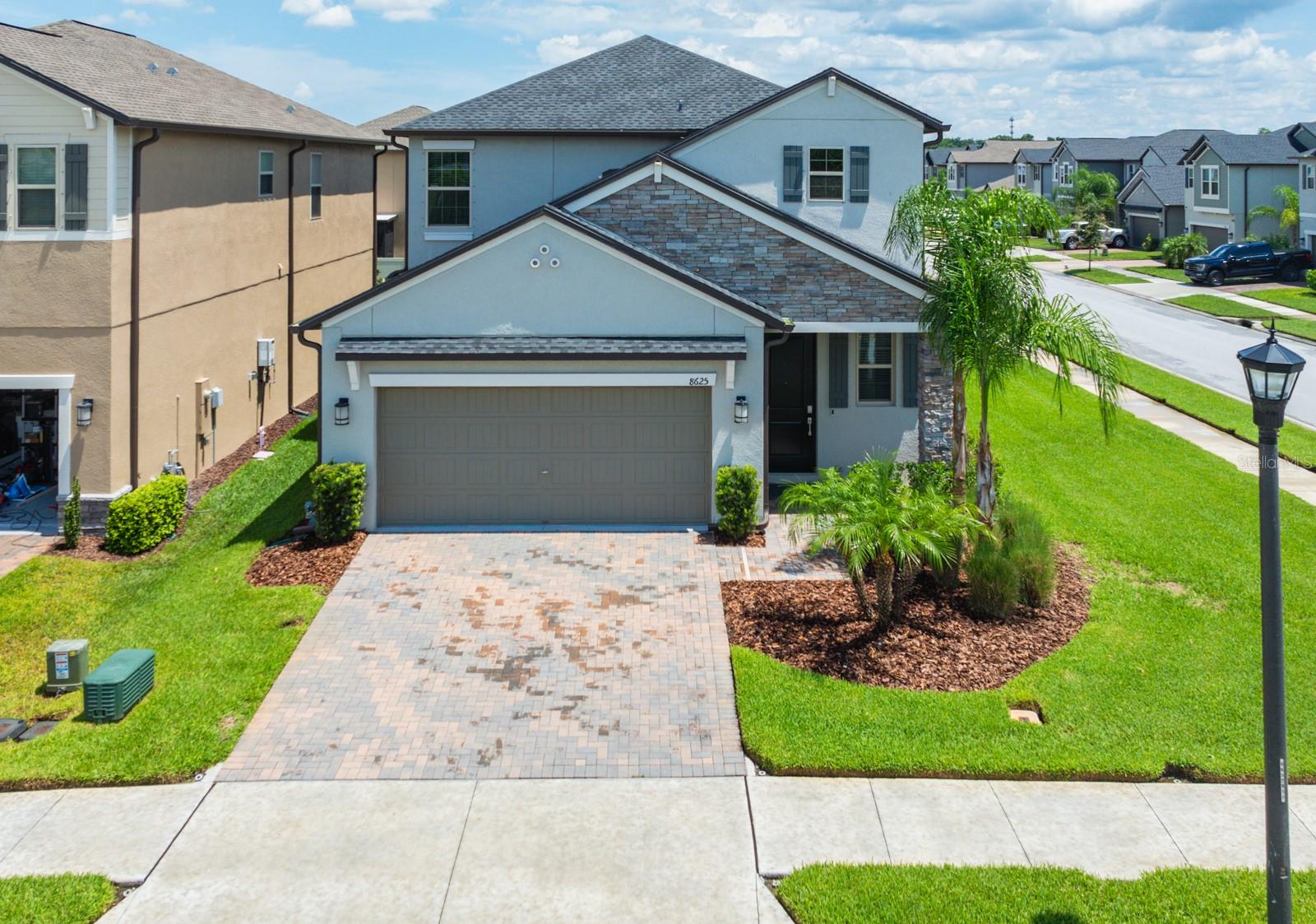 Single Family Residence in NEW PORT RICHEY, FL - Daniel Dourado