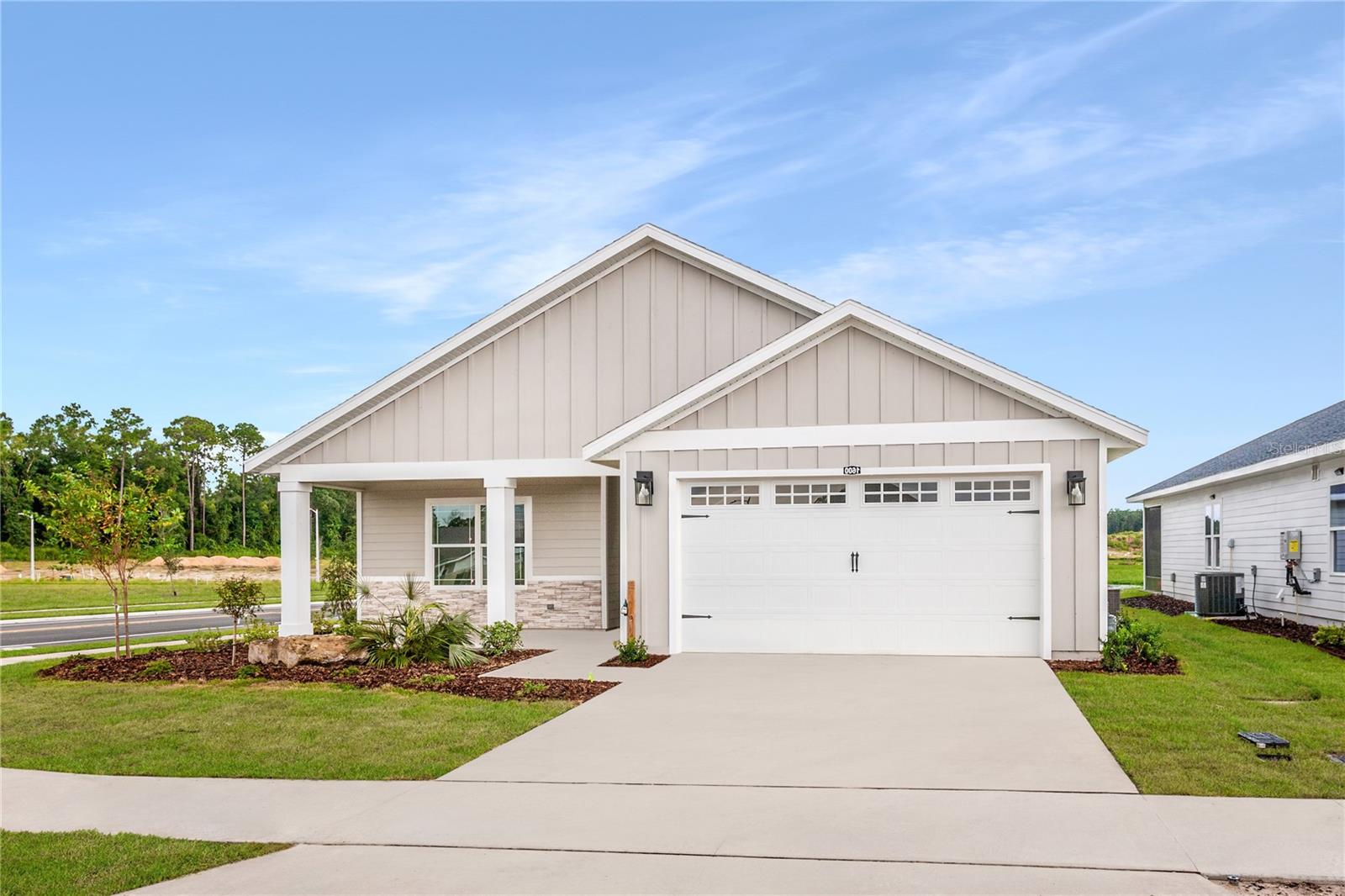 Single Family Residence in NEWBERRY, FL - Daniel Dourado
