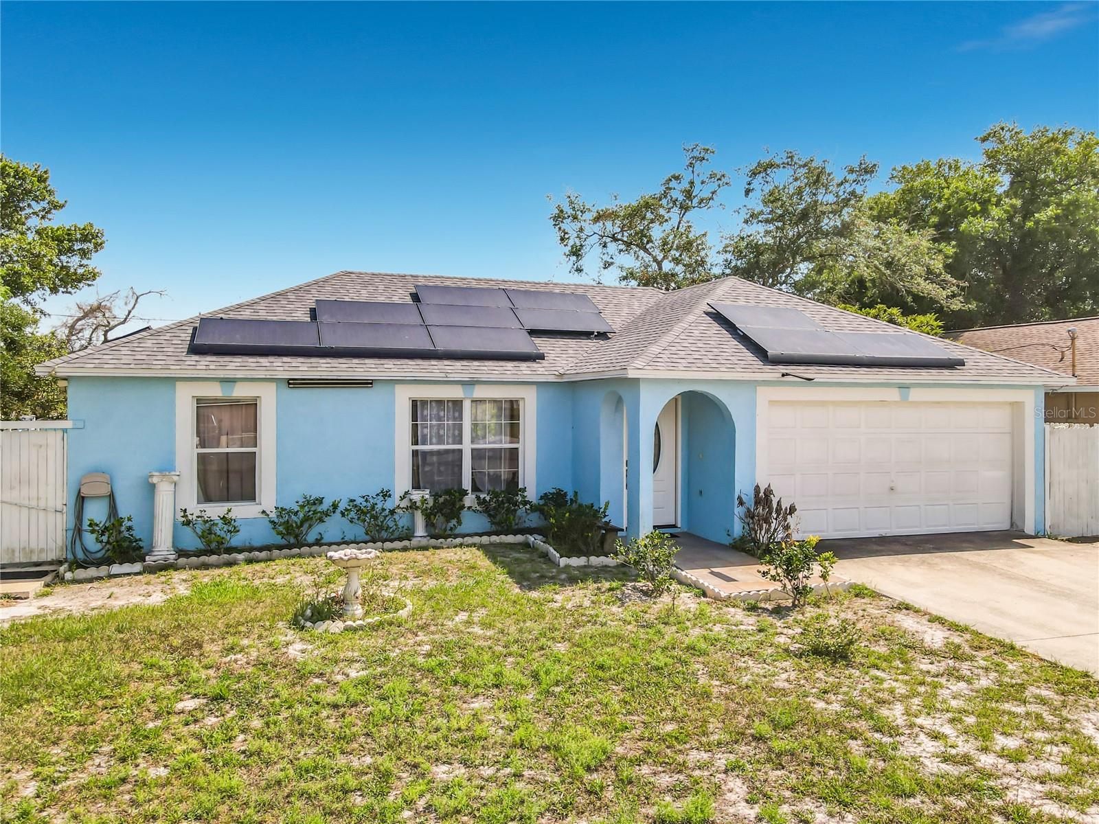 Single Family Residence in DELTONA, FL - Daniel Dourado