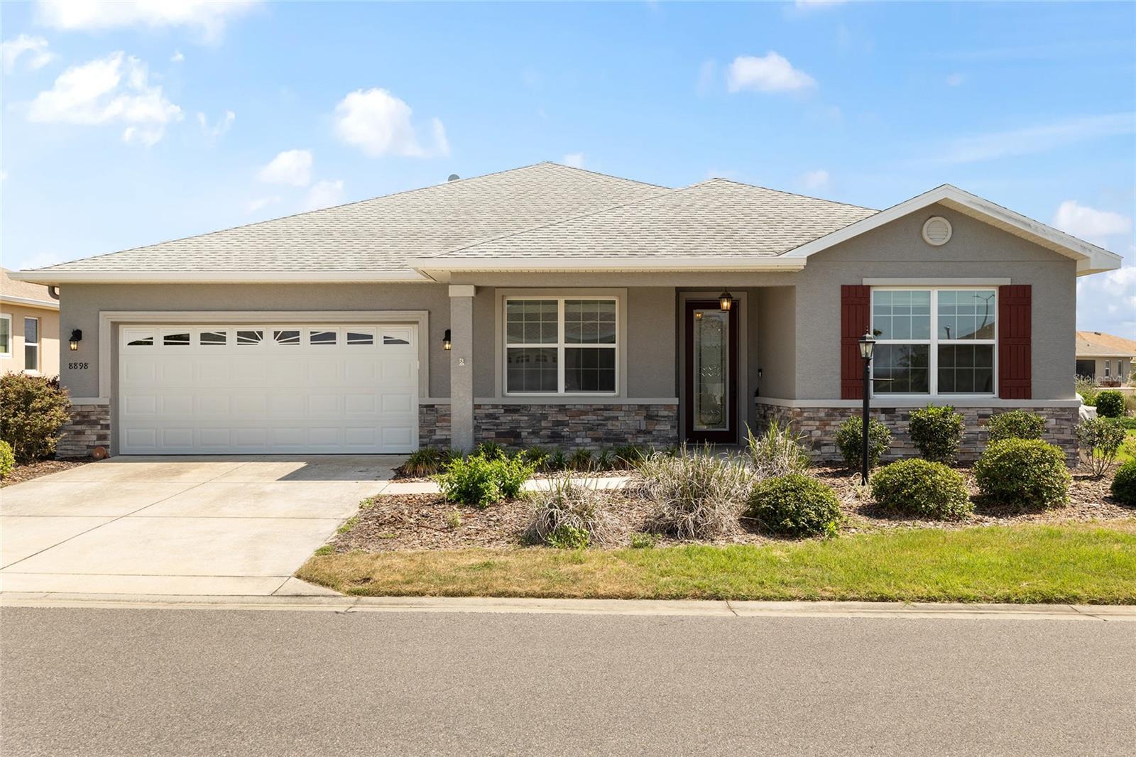 Single Family Residence in OCALA, FL - Daniel Dourado