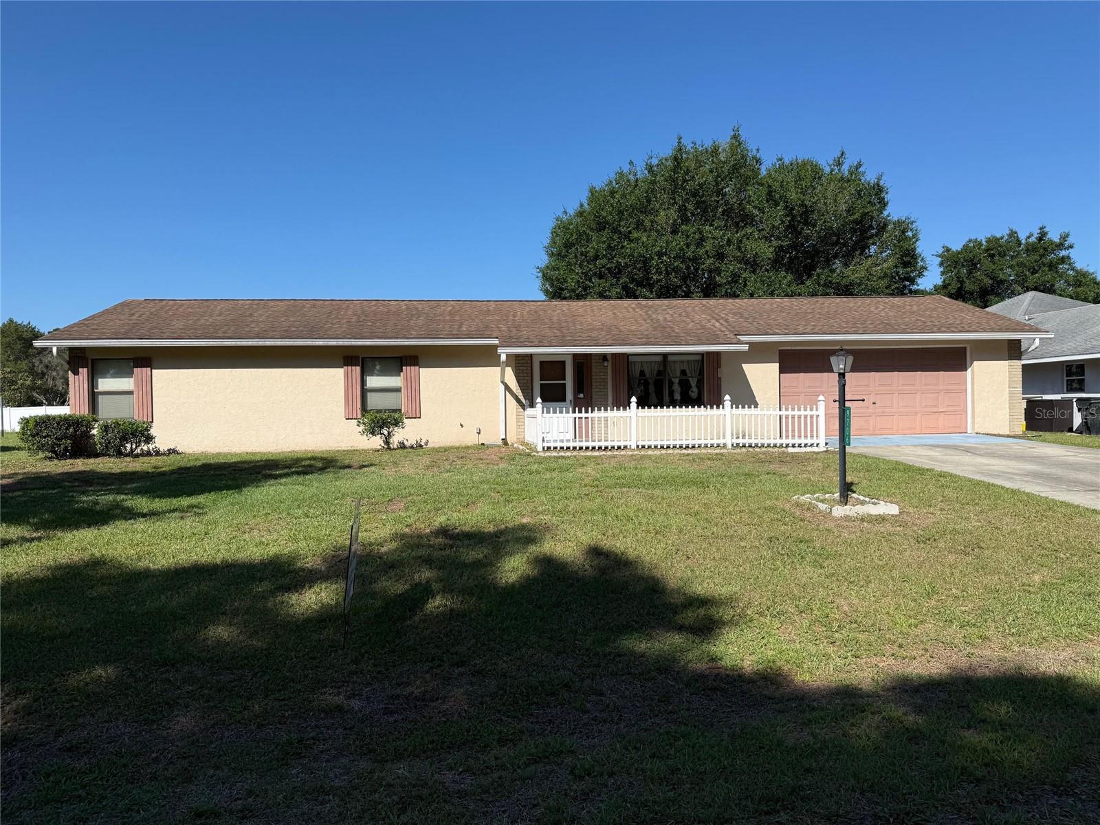 Single Family Residence in OCALA, FL - Daniel Dourado