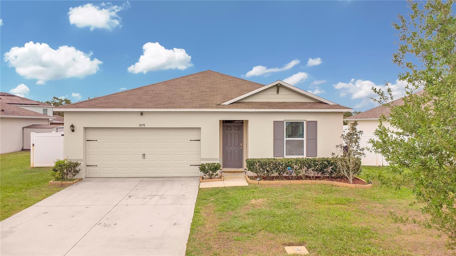 Single Family Residence in ST CLOUD, FL - Daniel Dourado