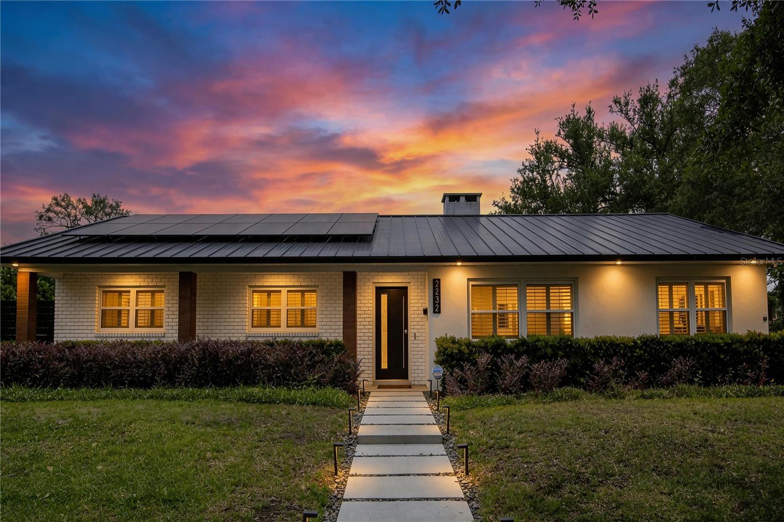 Single Family Residence in WINTER PARK, FL - Daniel Dourado
