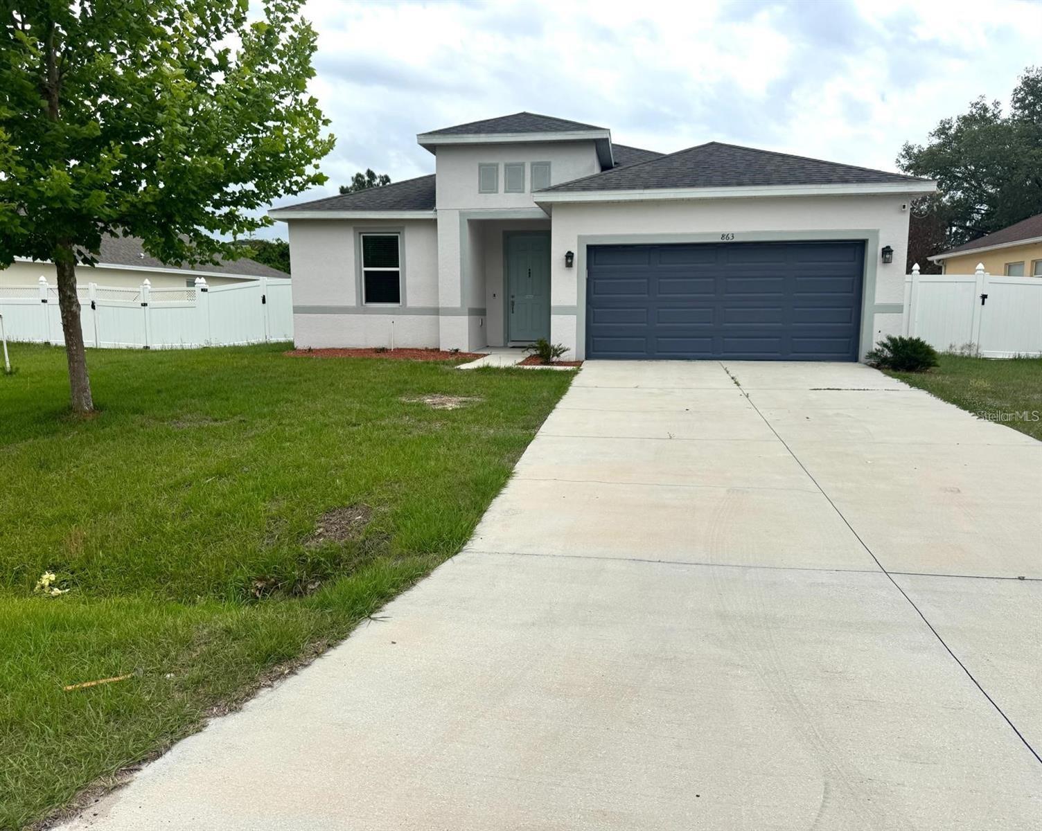 Single Family Residence em POINCIANA, FL - Daniel Dourado
