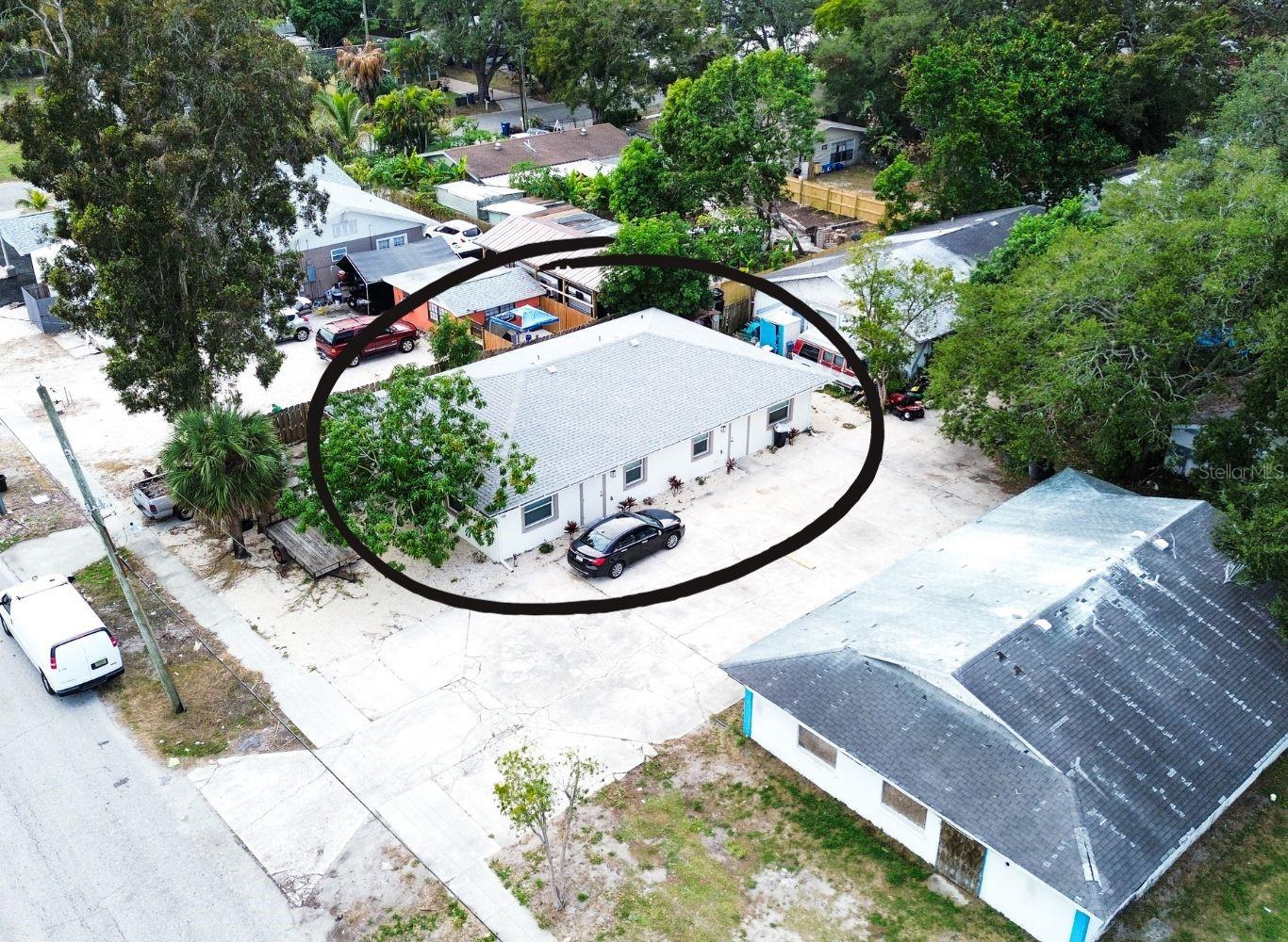 Duplex in BRADENTON, FL - Daniel Dourado