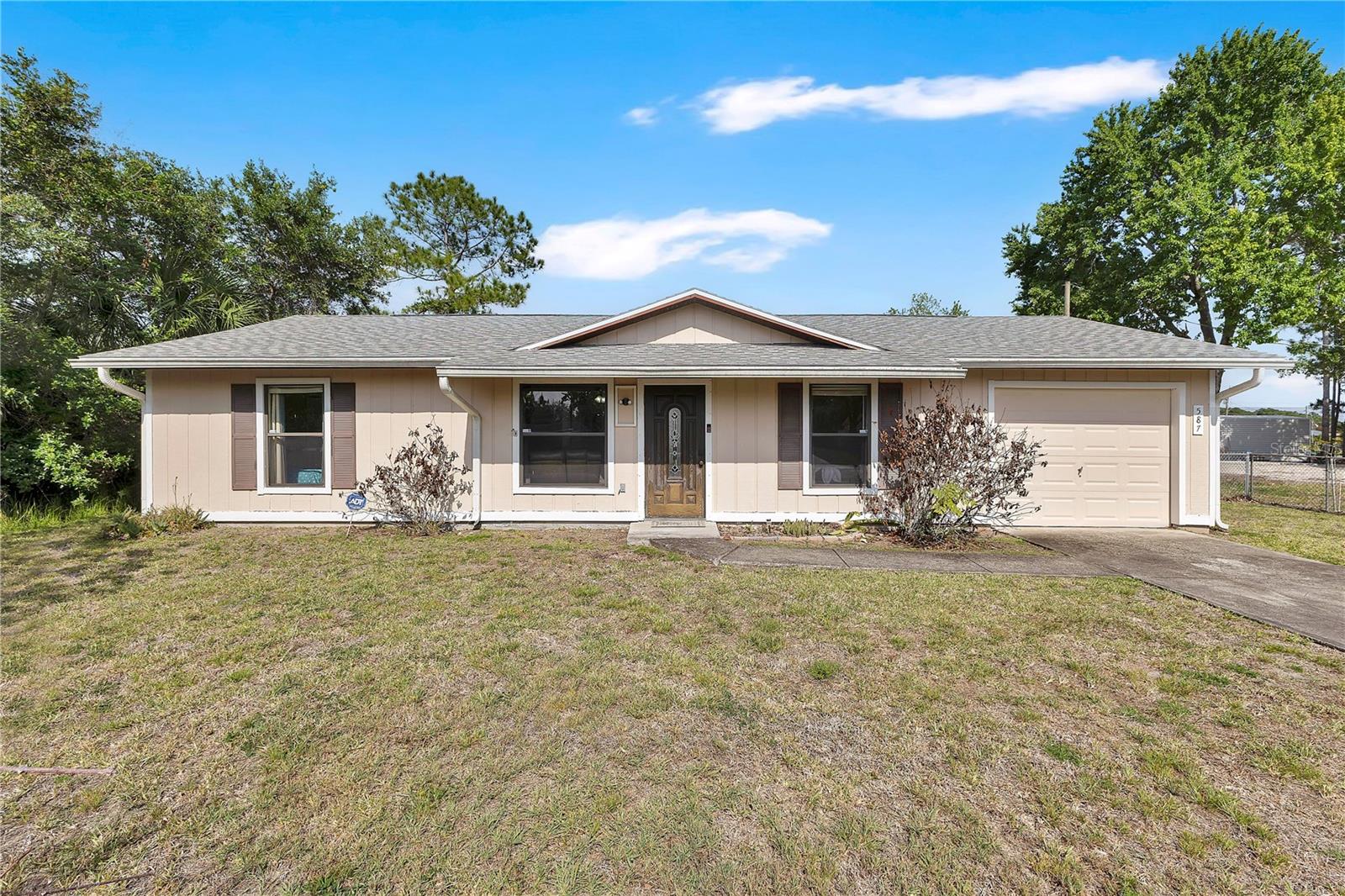 Single Family Residence em PALM BAY, FL - Daniel Dourado