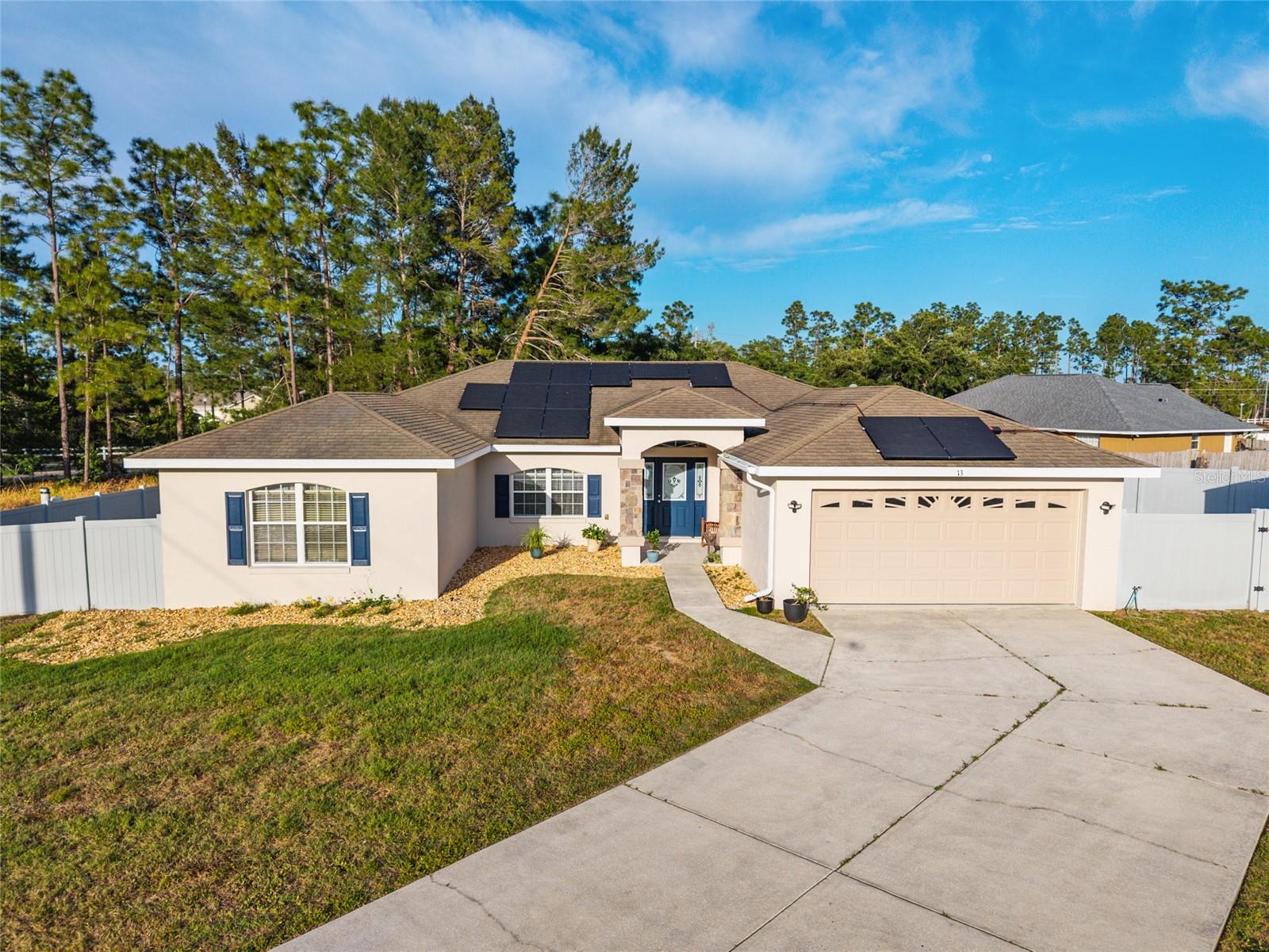 Single Family Residence in OCALA, FL - Daniel Dourado