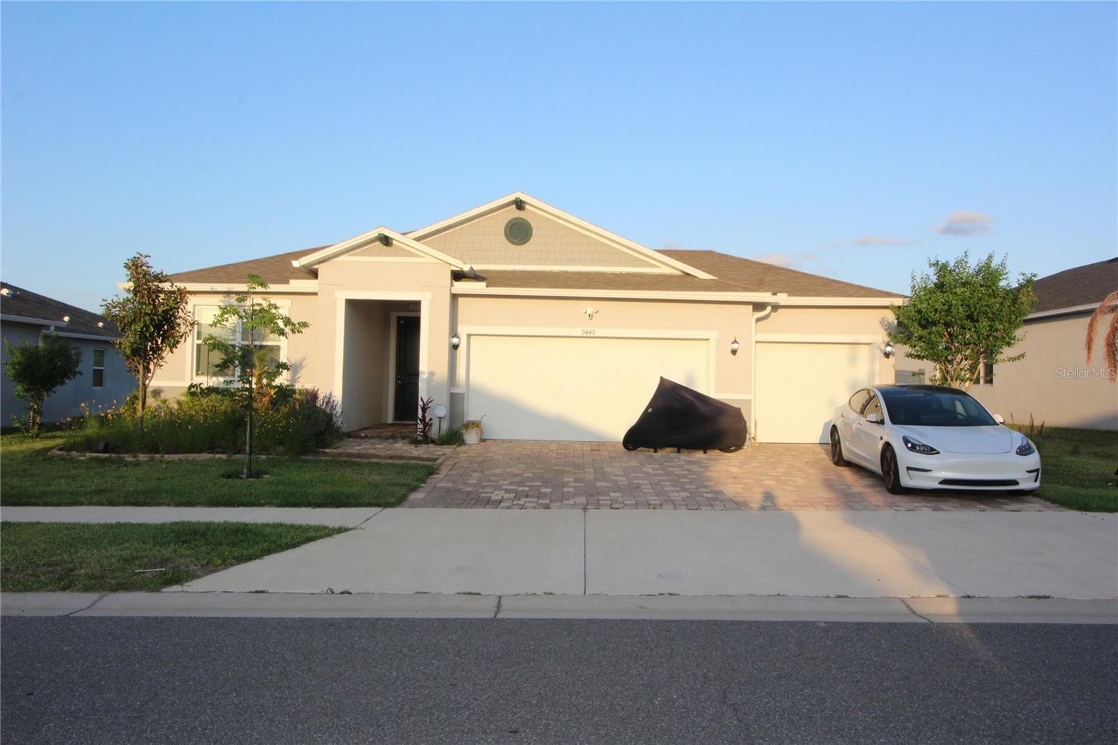 Single Family Residence em SEFFNER, FL - Daniel Dourado