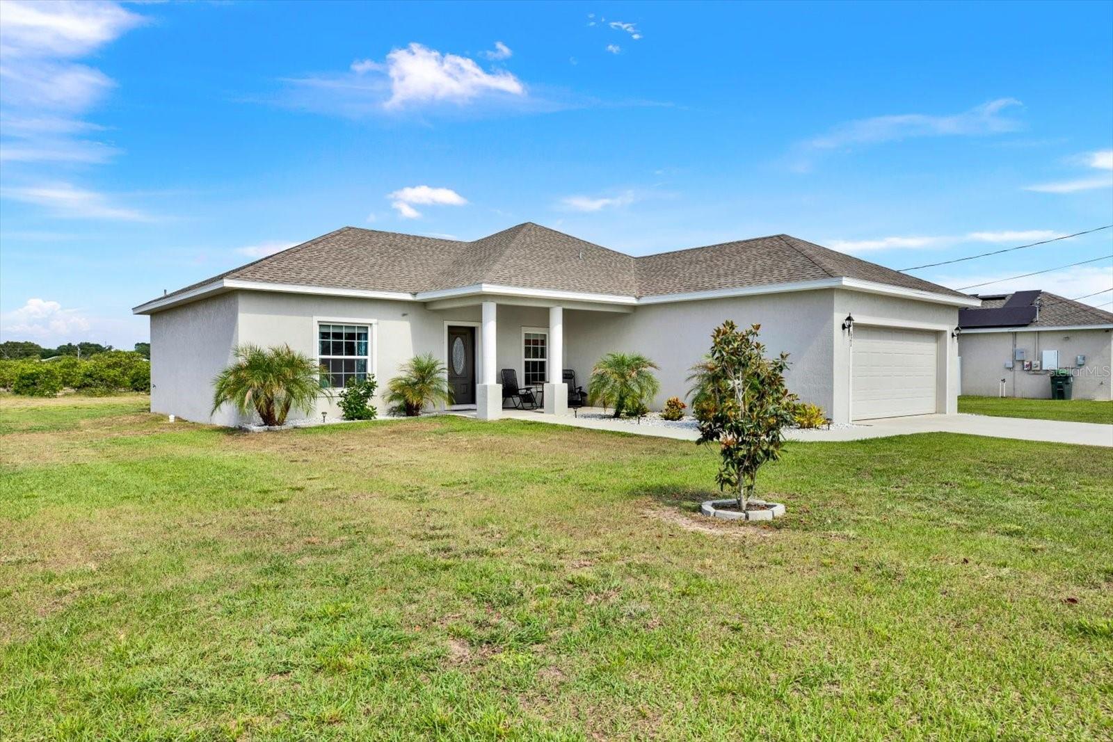 Single Family Residence in AVON PARK, FL - Daniel Dourado