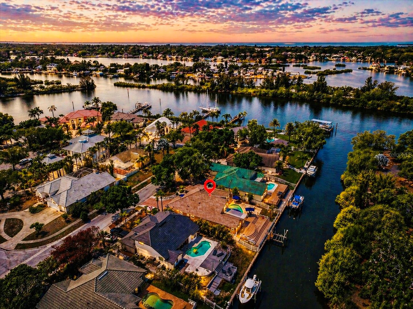 Single Family Residence in TARPON SPRINGS, FL - Daniel Dourado