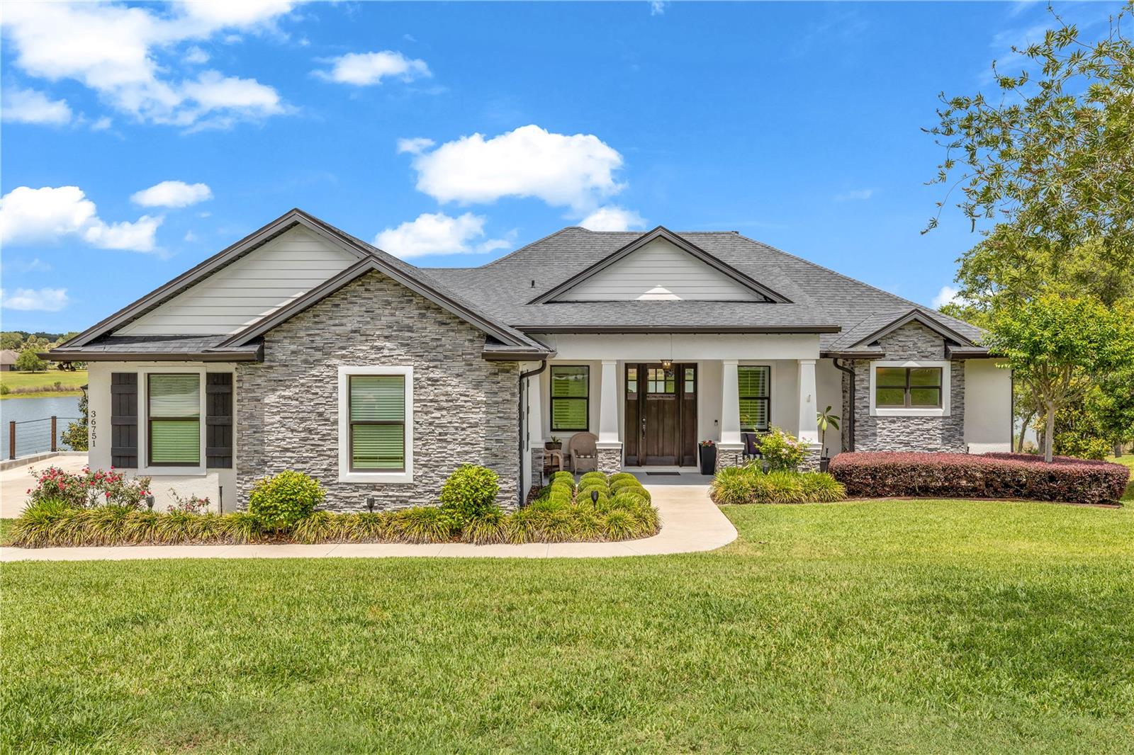 Single Family Residence in EUSTIS, FL - Daniel Dourado
