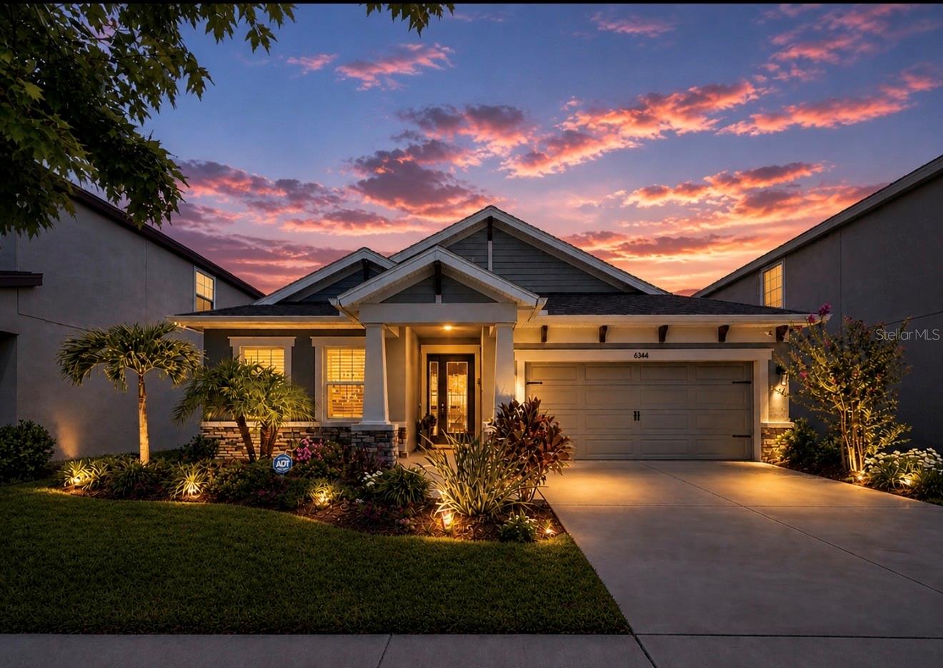 Single Family Residence in APOLLO BEACH, FL - Daniel Dourado