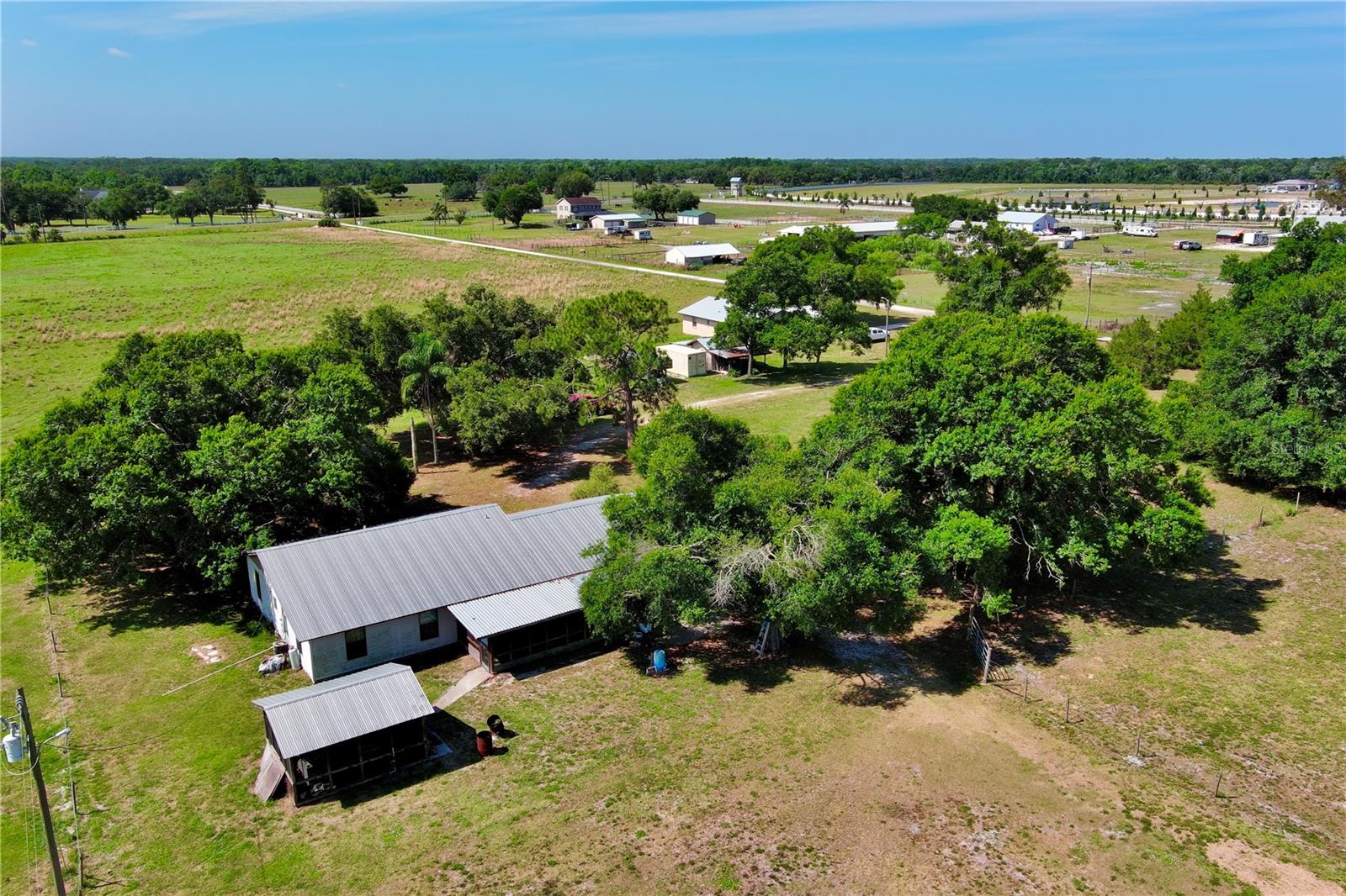 Single Family Residence in PARRISH, FL - Daniel Dourado