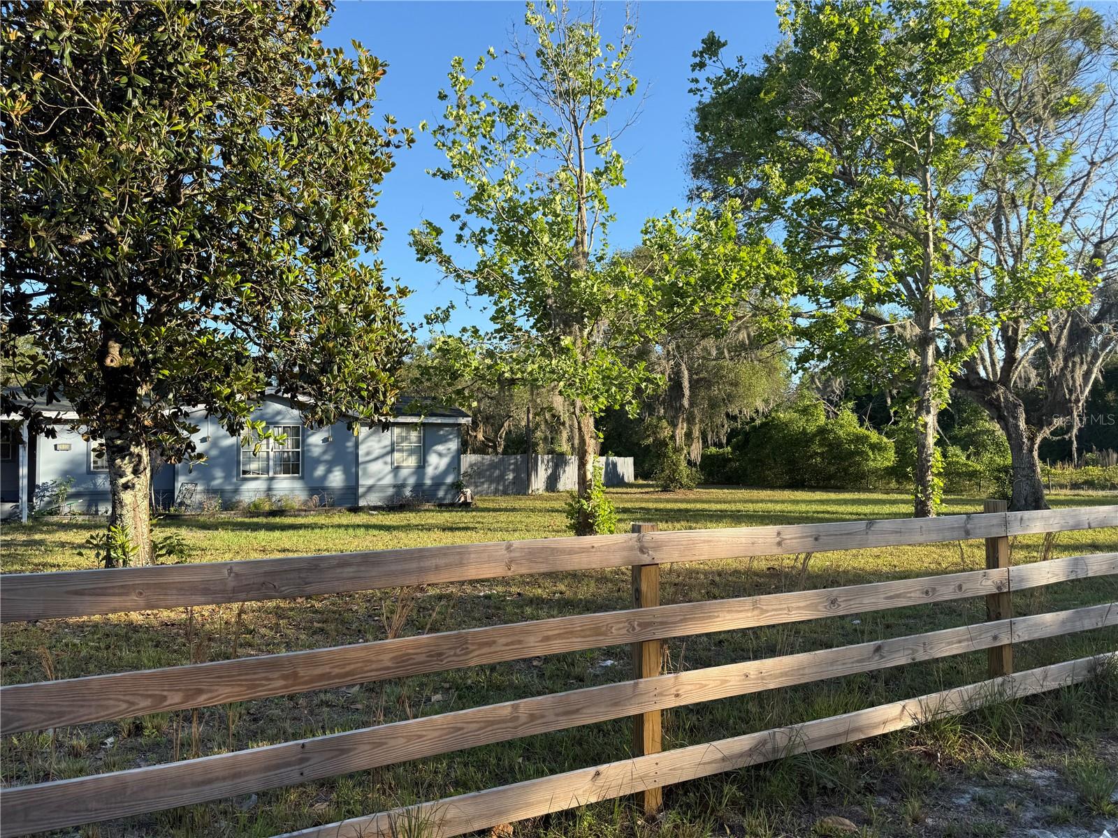 Single Family Residence em PAISLEY, FL - Daniel Dourado