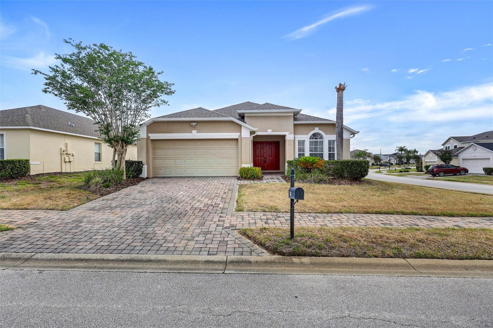 Single Family Residence in DAVENPORT, FL - Daniel Dourado