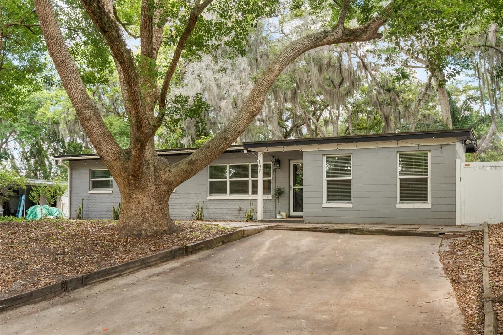 Single Family Residence em CASSELBERRY, FL - Daniel Dourado