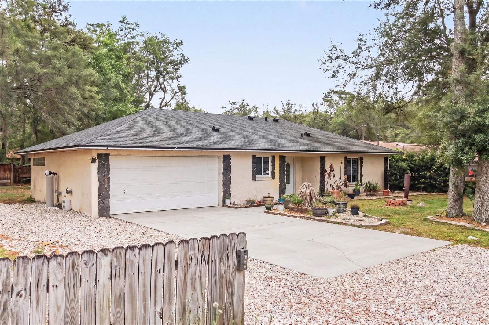 Single Family Residence em ORANGE CITY, FL - Daniel Dourado
