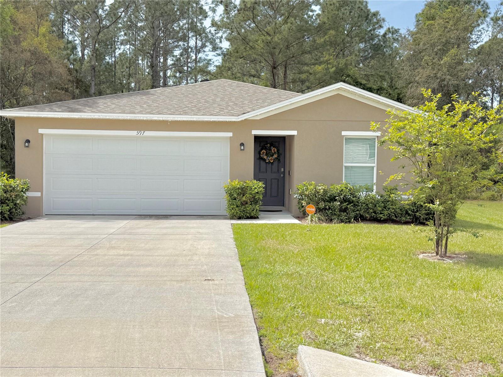 Single Family Residence in CRESCENT CITY, FL - Daniel Dourado