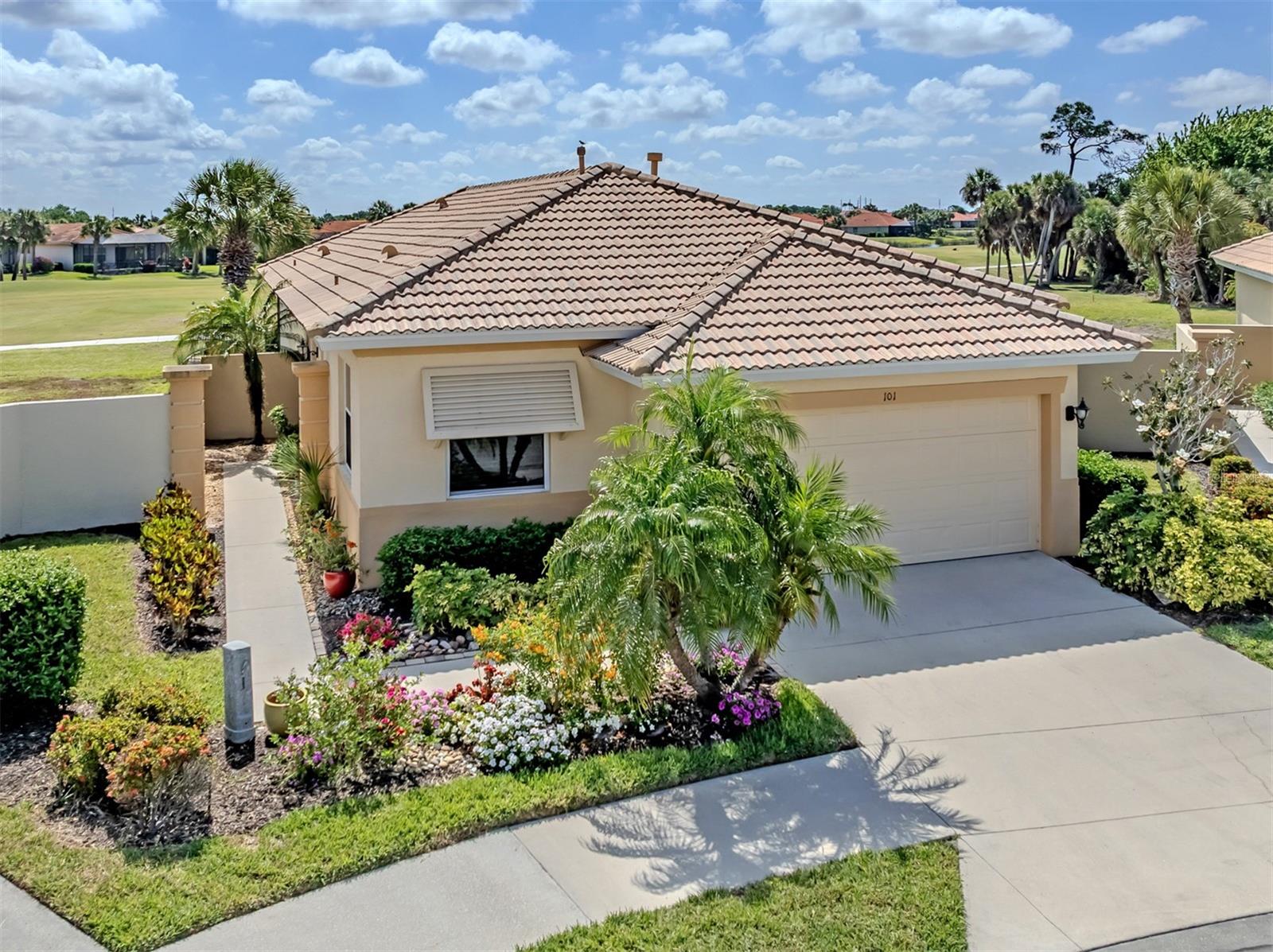 Single Family Residence em NORTH VENICE, FL - Daniel Dourado