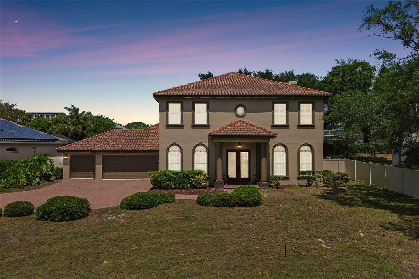 Single Family Residence in PALM HARBOR, FL - Daniel Dourado