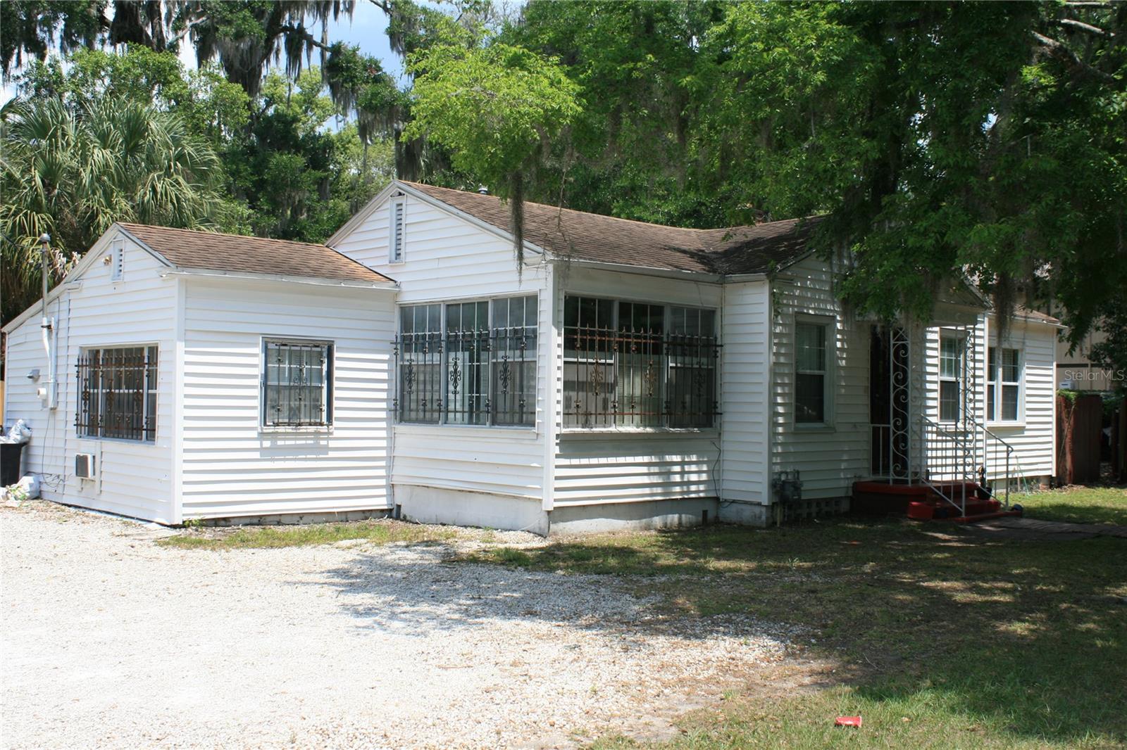 Single Family Residence in GAINESVILLE, FL - Daniel Dourado
